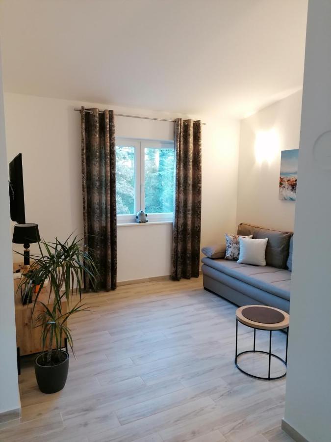 Apartment Nada 2 Malinska Esterno foto